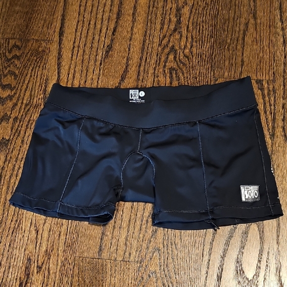 de soto Pants - De Soto Black Mini Triathlon Shorts